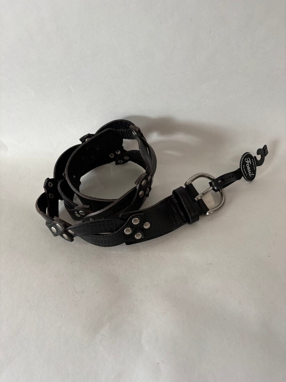 Fossil Genuine Leather Studded Twist Black Belt Women’s BT-3372001L NOS